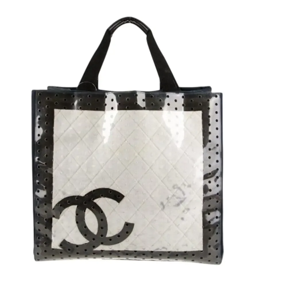 Chanel ENORMOUS tote, black + white fabric w/perforated pvc layer over material - Picture 4 of 16